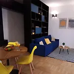 Happy Place Apartment